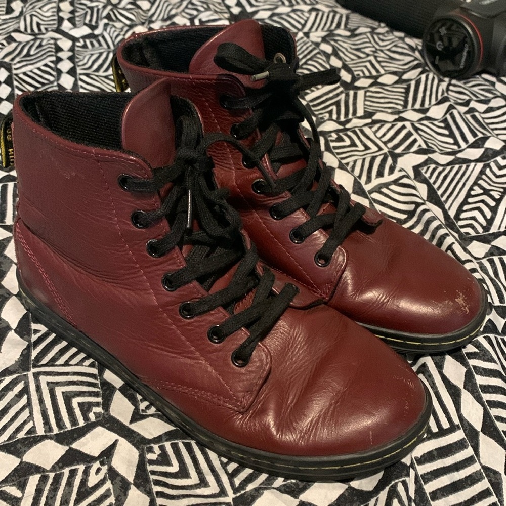 Dr. Martens women’s Leyton boots in Burgundy